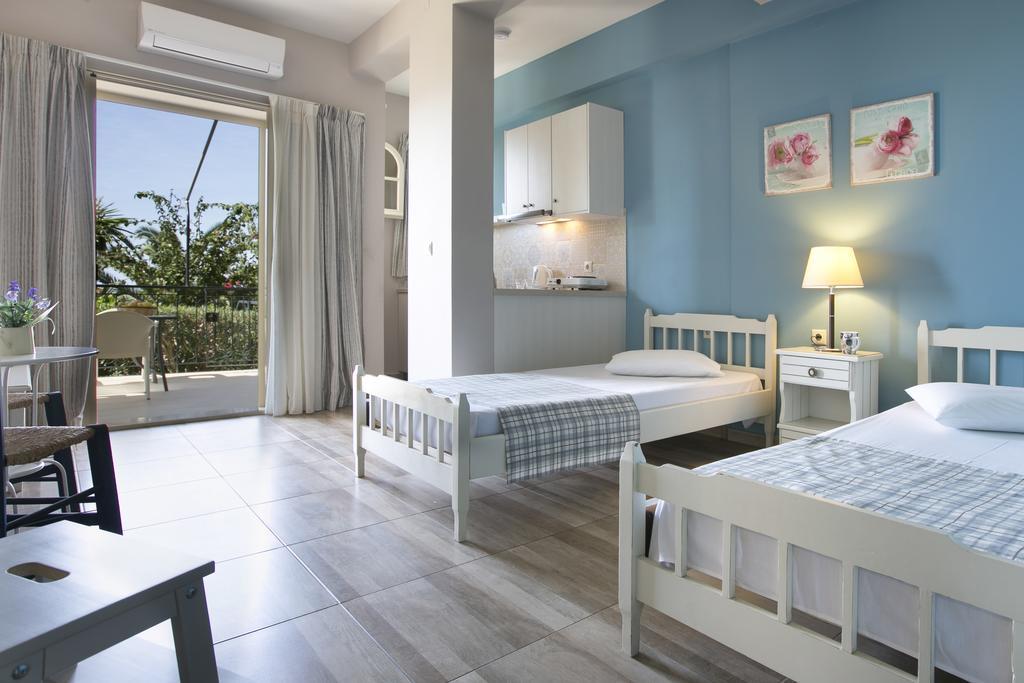 Irilena Studios And Apartments Lassi  Rom bilde
